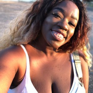 Meet your Posher, Becky